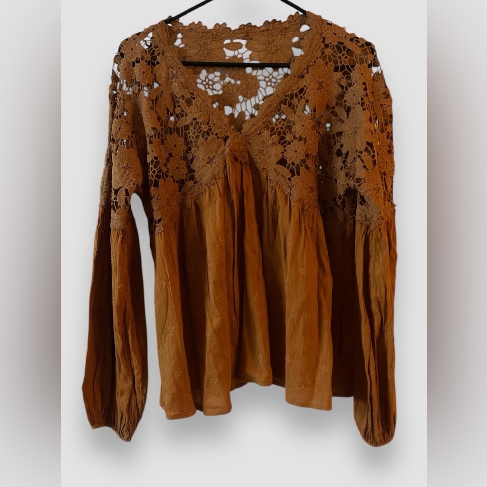 Free People Gold V-Neckline Bell Sleeves 100% Cotton Lina Lace Top Sz Sm - Picture 3 of 12